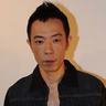 new online sports betting 2dewapoker Timnas Jepang FW Takuma Asano dengan mata tajam bersinar dalam jas terlalu bagus? situs domino gaple online uang asli